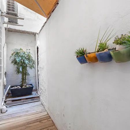 Open-concept Near Market * Alicante