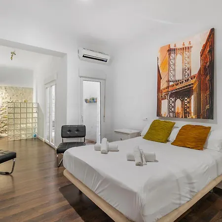 Open-concept Near Market Appartement *