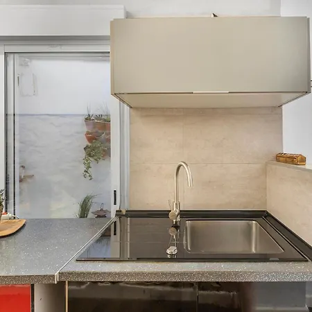 Open-concept Near Market Appartement Alicante